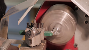 Mise en œuvre du tour d'établi et opérations simples de tournage (Dressage et chanfreinage)